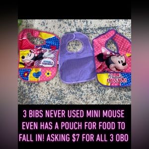 🚭💕 Mini Mouse Todd. Brand New Bibs W Pouch.